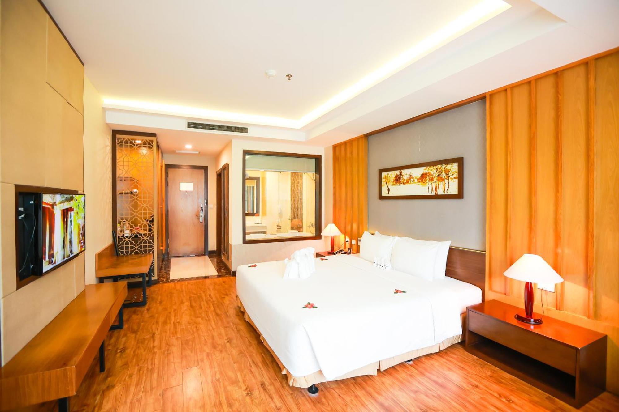 Muong Thanh Luxury Nhat Le Hotel Dong Hoi Exterior foto